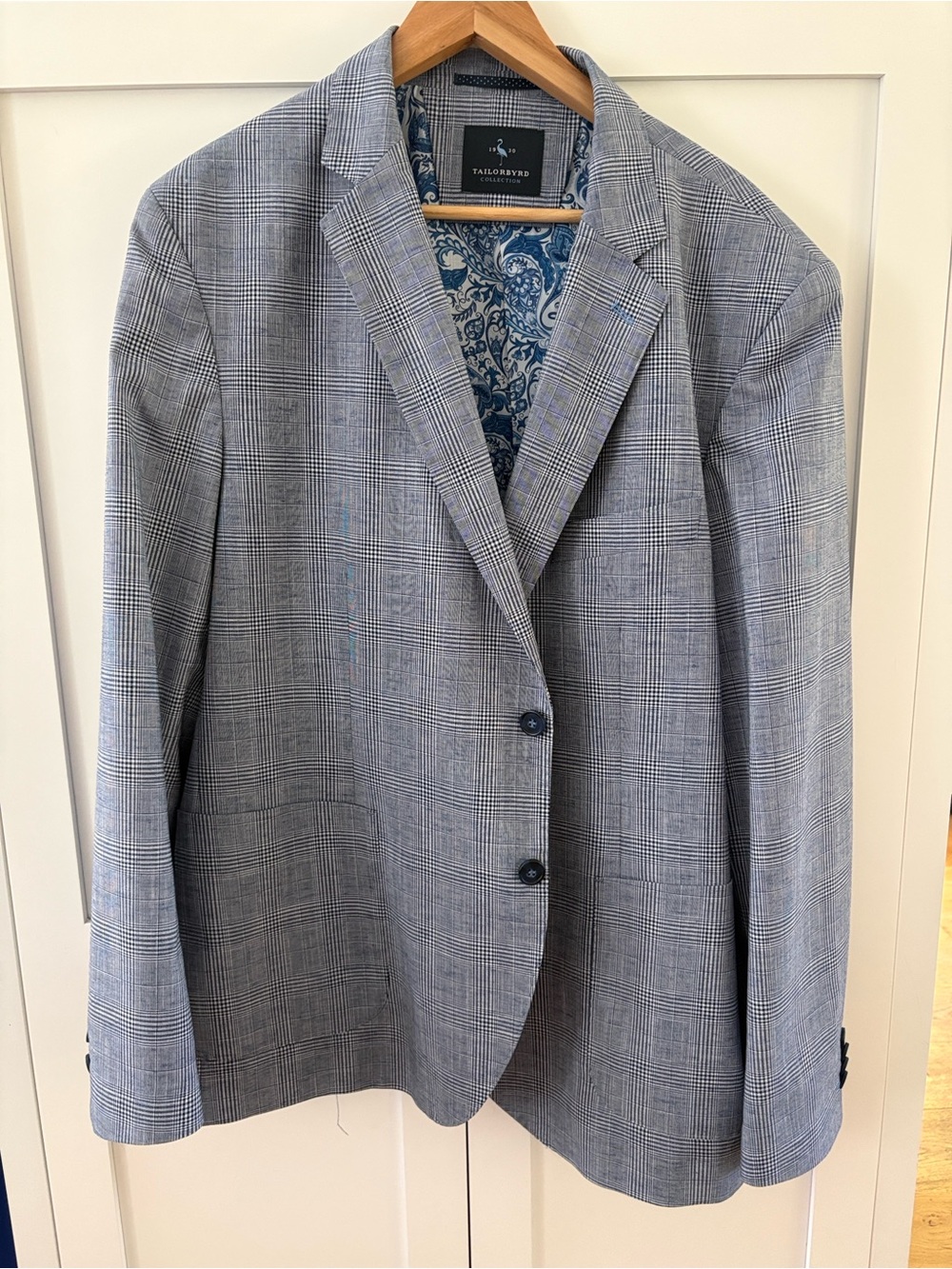 Tailorbyrd Light Gray Glen Plaid Sport Coat with Blue Paisley Lining